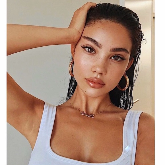 Chunky Large Gold Thick Hoop Earrings - Picture 2 of 5